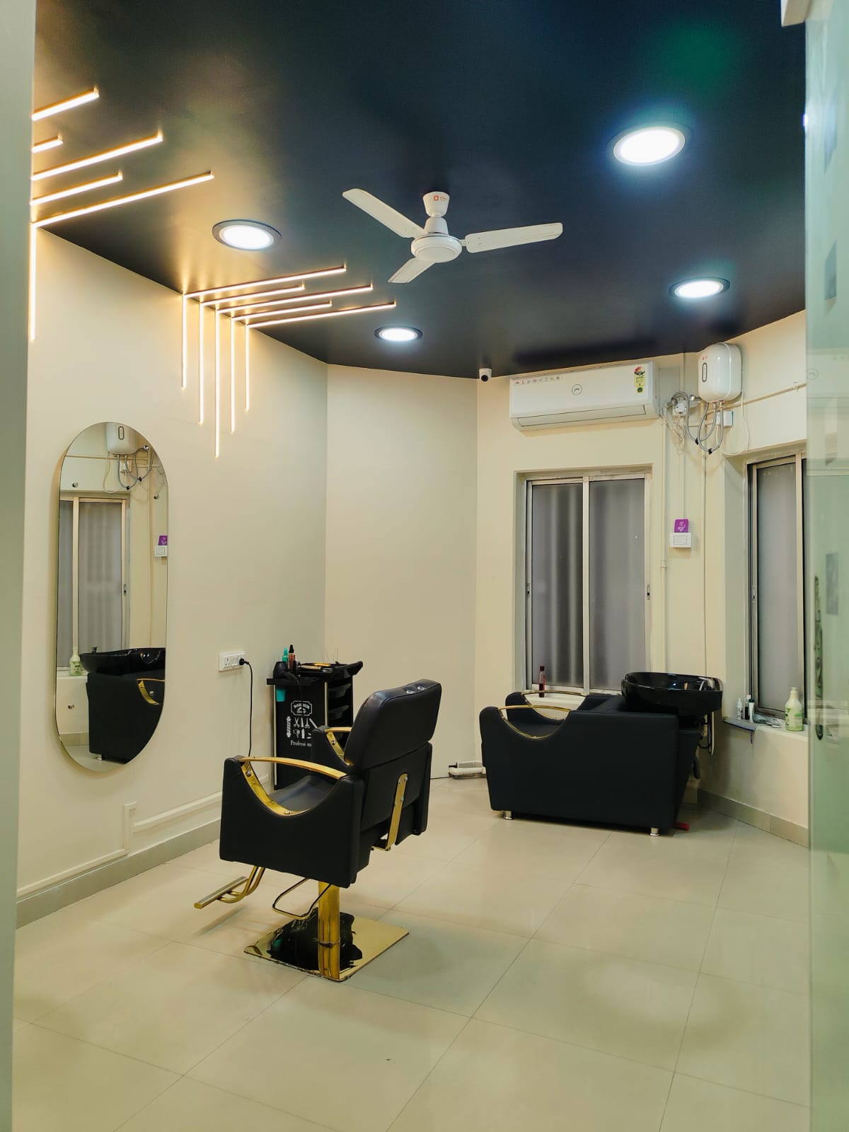 Hair Fixing Centre in Kolkata-Howrah-AK Hair Wig